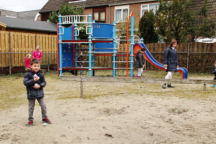 Paaseieren zoeken en spelmiddag_09